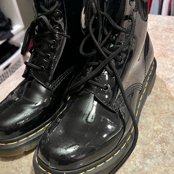 Lace up boots - Picture 2 of 2